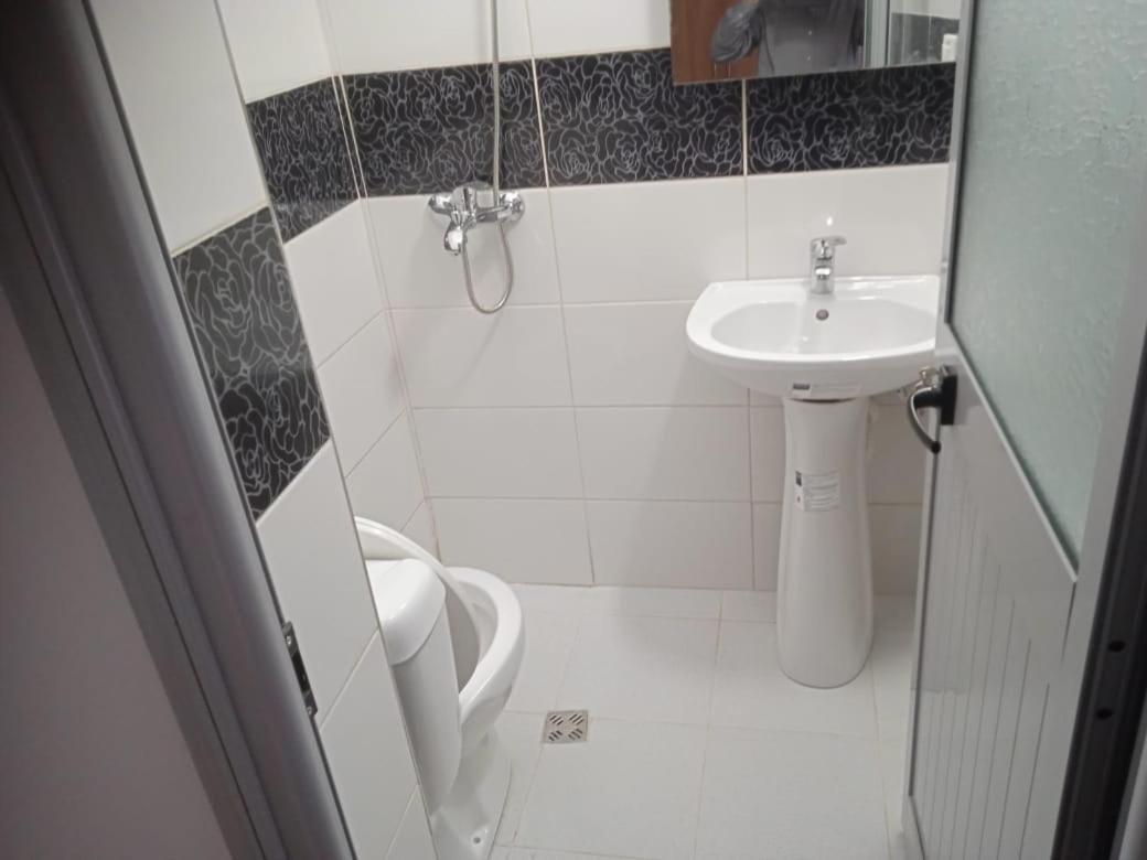 Vila N Dervishi Vlorë 외부 사진